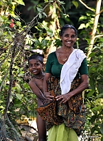 Enkel Waschtag in den Backwaters, Kerala